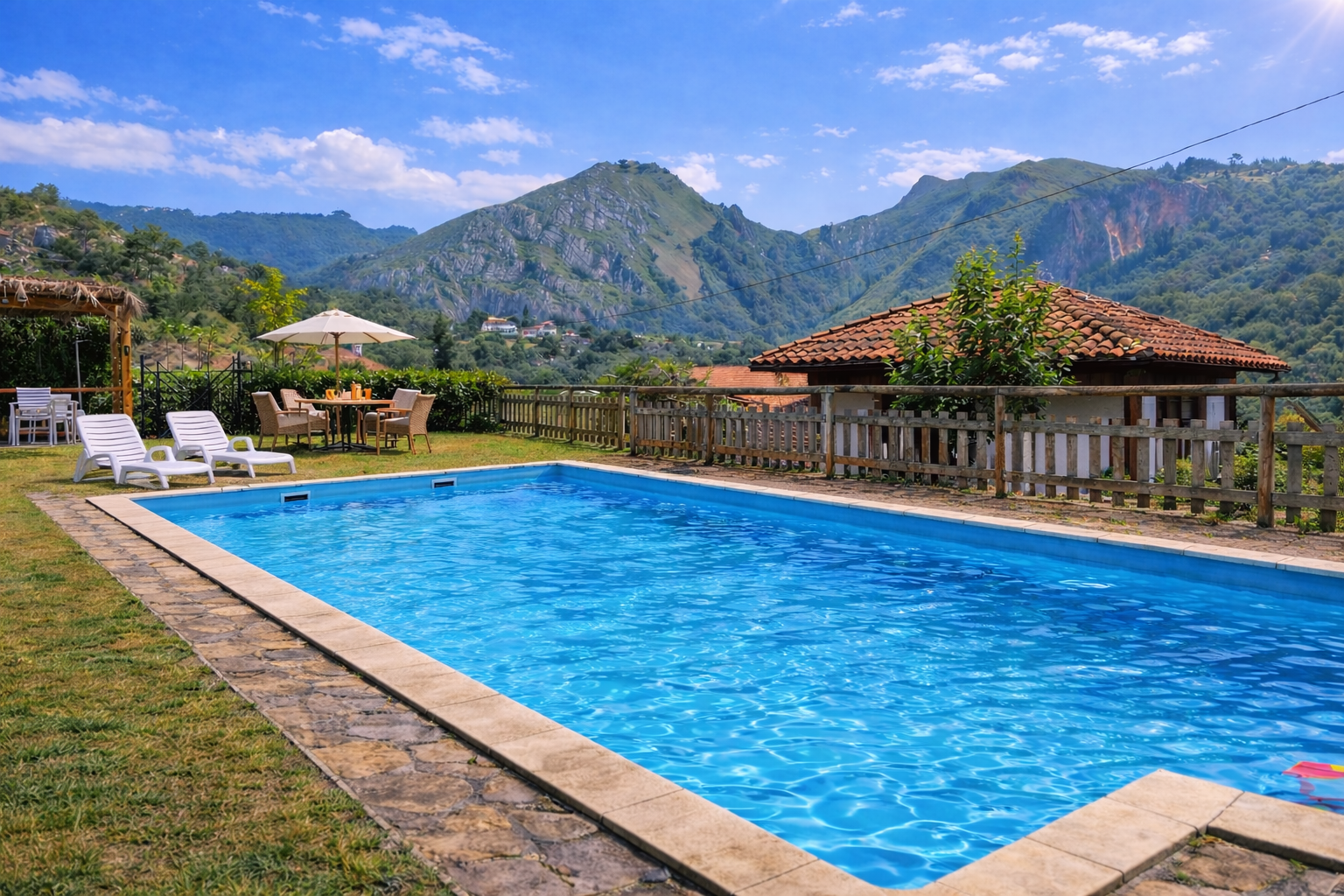 Piscina del alojamiento rural en Cangas de Onís